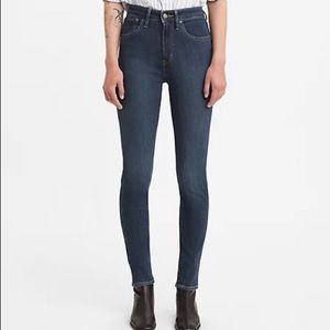 Levi 821 high rise skinny jeans in dark wash